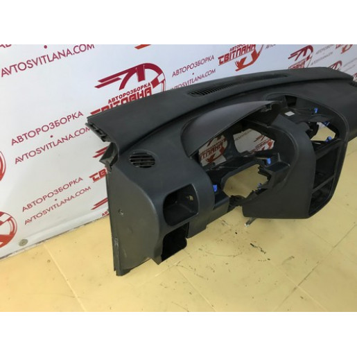 Панель салона передня (торпедо) Opel Combo 2001-2011 09114355